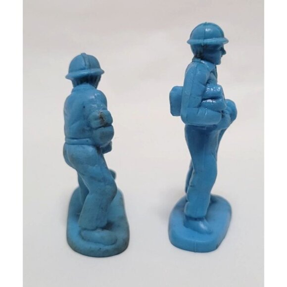 Lot of 2 Vintage Blue Hard Plastic Construction Worker Figures - Picture 4 of 6